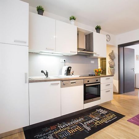 Apartment Max Загреб Екстериор снимка
