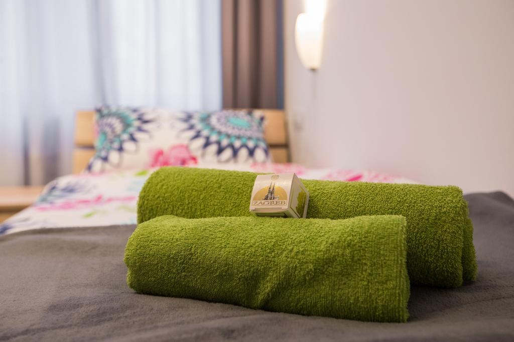 Apartment Max Загреб Екстериор снимка
